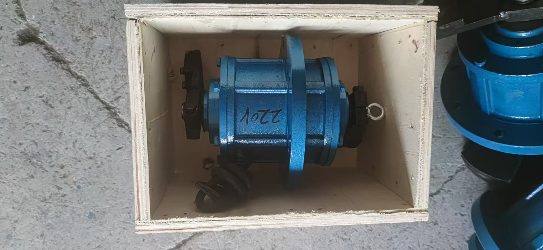 食品级800mm-1层旋振筛配件耐用振动电机出口了